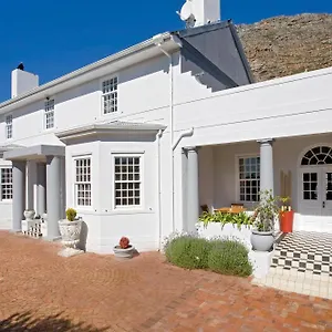 Guest house Capeblue Manor House, Muizenberg